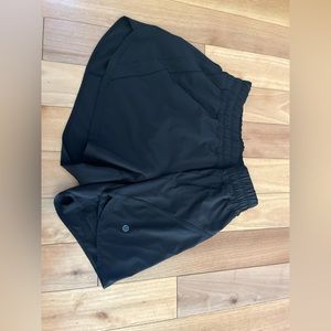 Lulu lemon track that 5”